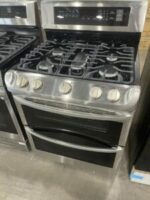 6.9 cu. ft. Gas Double Oven Range with ProBake Convection and EasyClean - Image 2