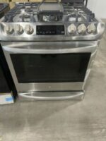 6.3 cu. ft. Gas Single Oven Slide-in Range with ProBake Convection® and EasyClean® - Image 2