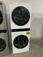 Single Unit Front Load LG WashTower™ with Center Control™ 4.5 cu. ft. Washer and 7.4 cu. ft. Electric Dryer - Image 2